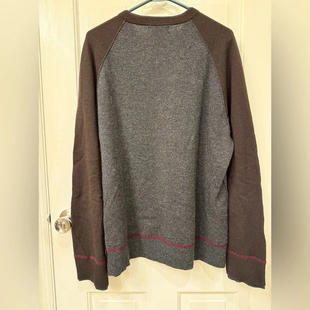 🍌 Men’s XL Banana Republic Gray & Brown Crewneck Sweater w/ Maroon Stitching 🍌